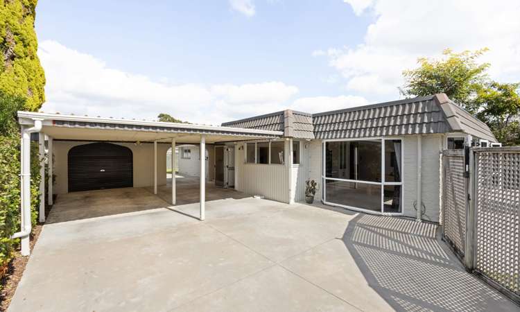 23 Chequers Avenue Chartwell_18