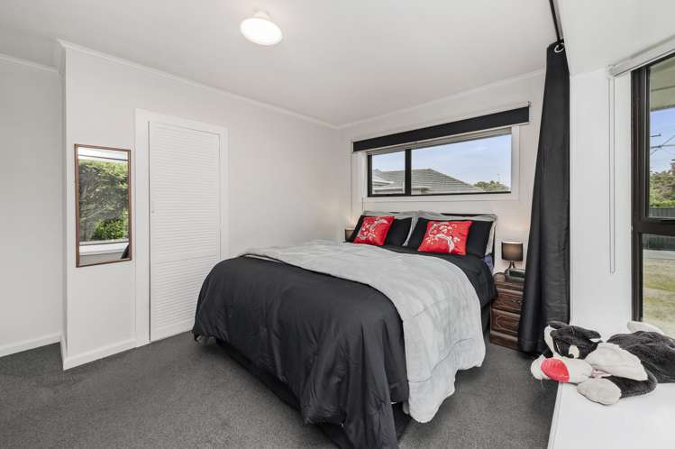 194 Springs Road Hornby_11