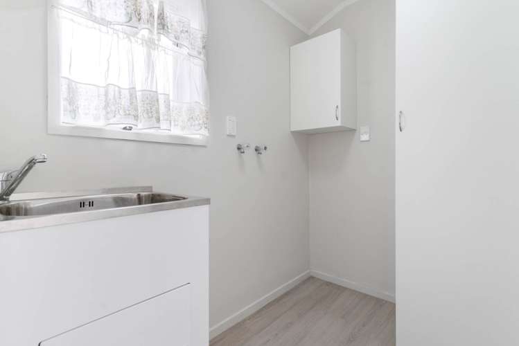 2/1 Ribblesdale Road Henderson_10