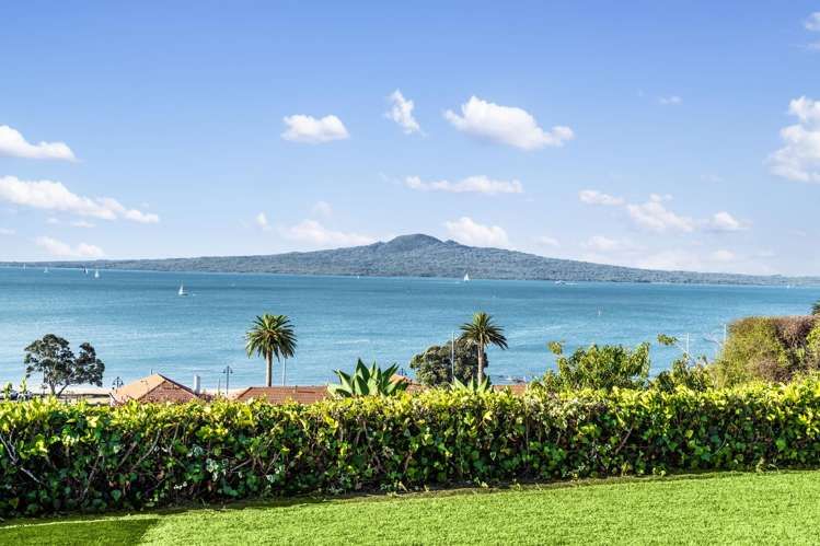 18 Ronaki Road Mission Bay_12