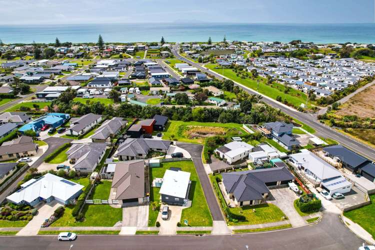 16 Reel Road Waihi Beach_24