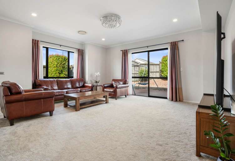 1 Ascension Crescent Orewa_21