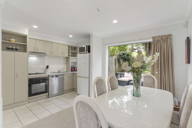 12/13 Kaihu Street Northcote_6