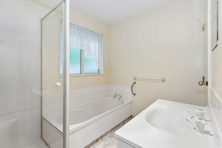 119 Marlow Road Aranui_9