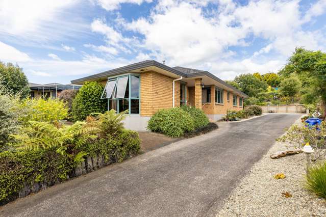 22 Ashmore Drive Frankleigh Park_1