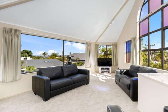 2/953 Beach Road Torbay_2