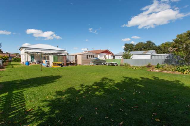 70 Allardice Street Dannevirke_1