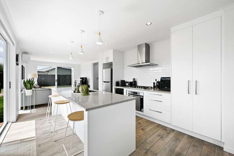 40 Voight Avenue Chartwell_2