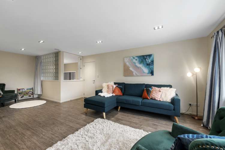 98 Kirton Drive Riverstone Terraces_19