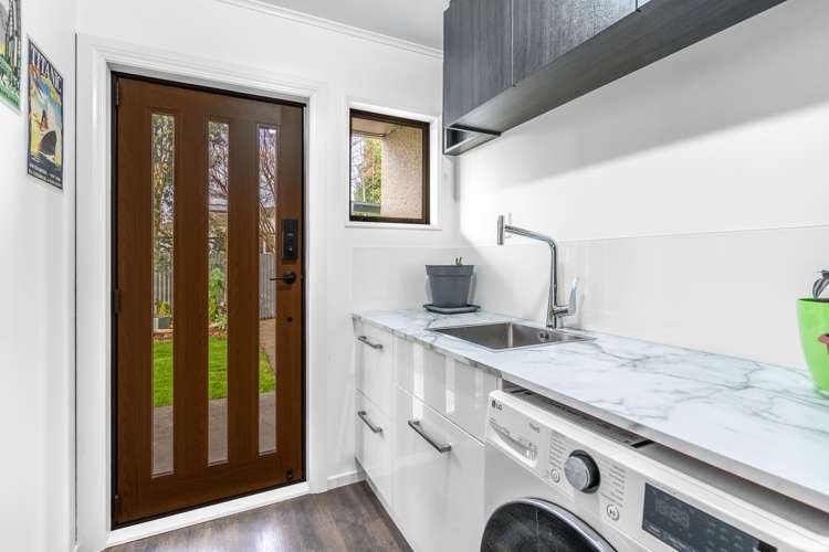 293 Queens Drive Windsor_23