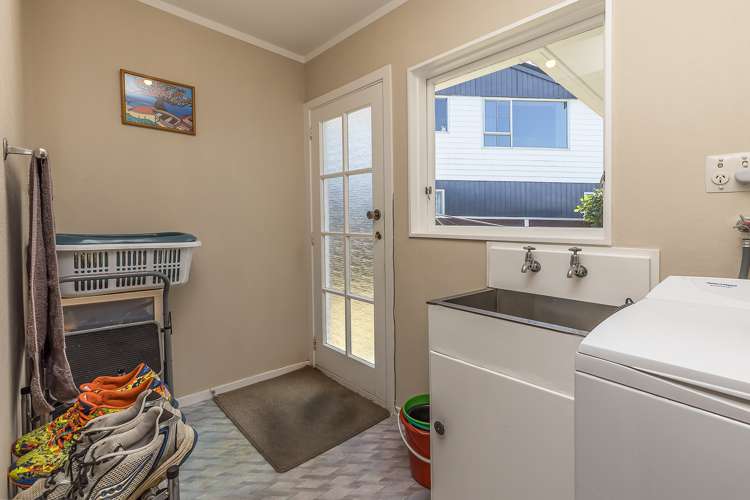 6 Balliol Drive Tawa_21