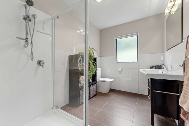 37 Waltham Street Henderson_24