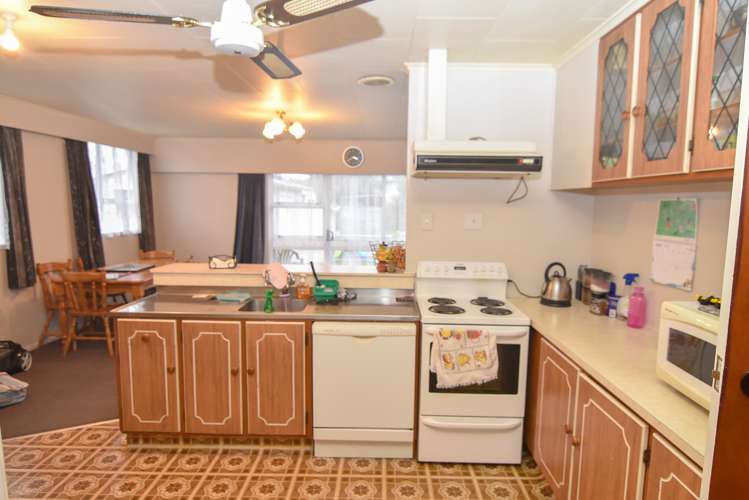 27 Diamond Street Carterton_3