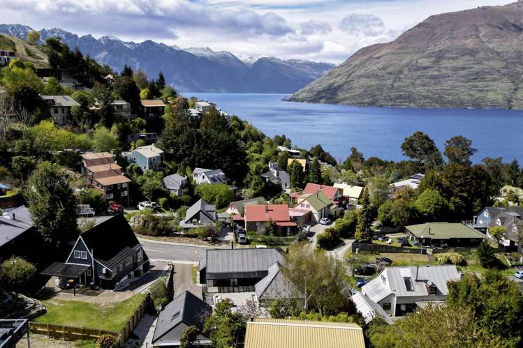 24 Williams Street Fernhill/Sunshine Bay_20