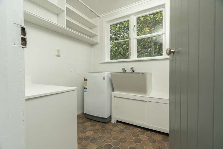 33 Cairnfield Road Kensington_15