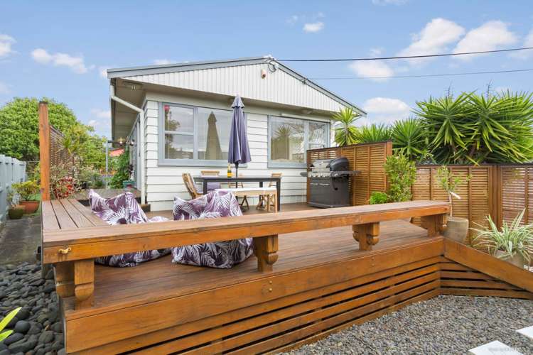4 Vodanovich Road Te Atatu South_0