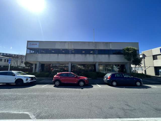 Large high quality office - Available Now