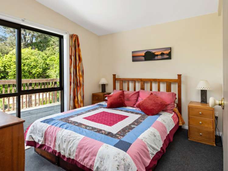 742 Queen Charlotte Drive Havelock_10