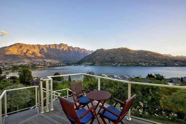 52 Marina Drive Queenstown_2