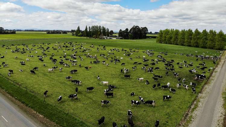 1599 Hundred Line Road East Winton_11