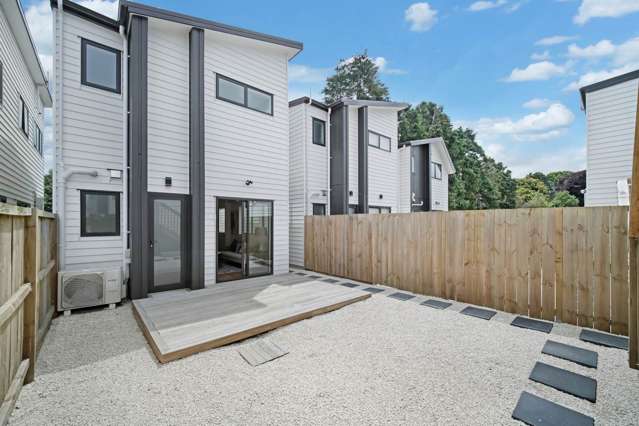 Standalone Home with Garage and Loft