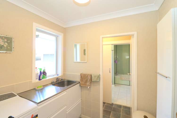 215 Findlay Road Ascot_25