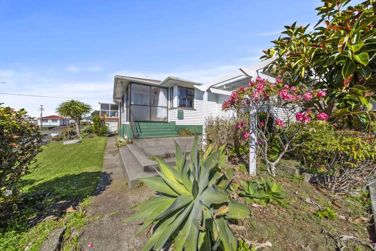 3 George Street Waitara_23