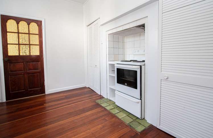 675 Grey Street 1074_8