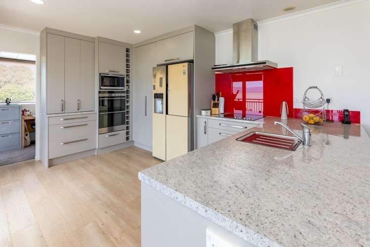 1692 East Coast Road Whakatiwai_7