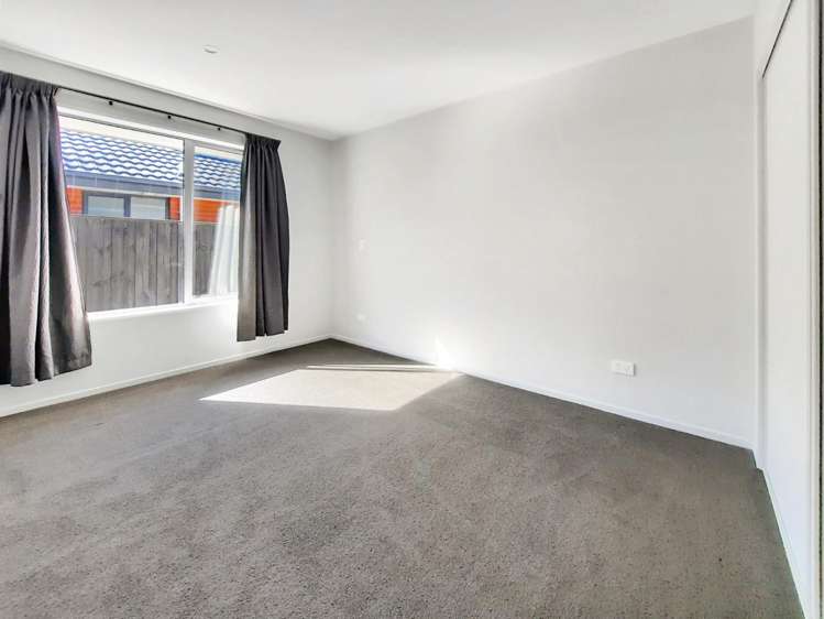 24 Quinn Crescent 500171_5