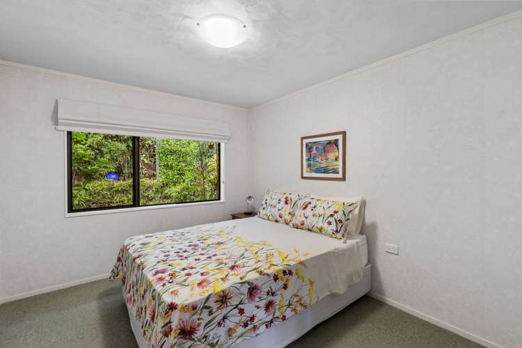 802 River Road Chartwell_12