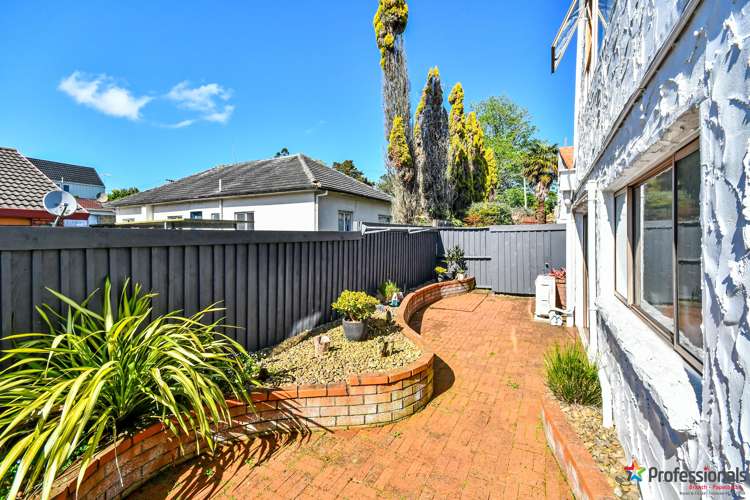 2/8 Wood Street Papakura_9