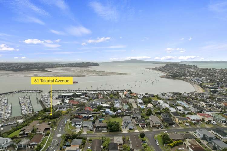 61 Takutai Avenue Half Moon Bay_12