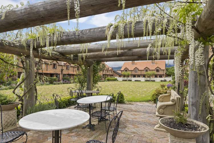 8/24 Quiet Woman Way Monaco_10