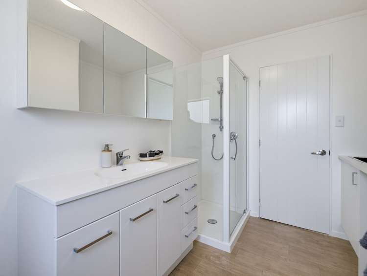 11B John Road Stanmore Bay_7