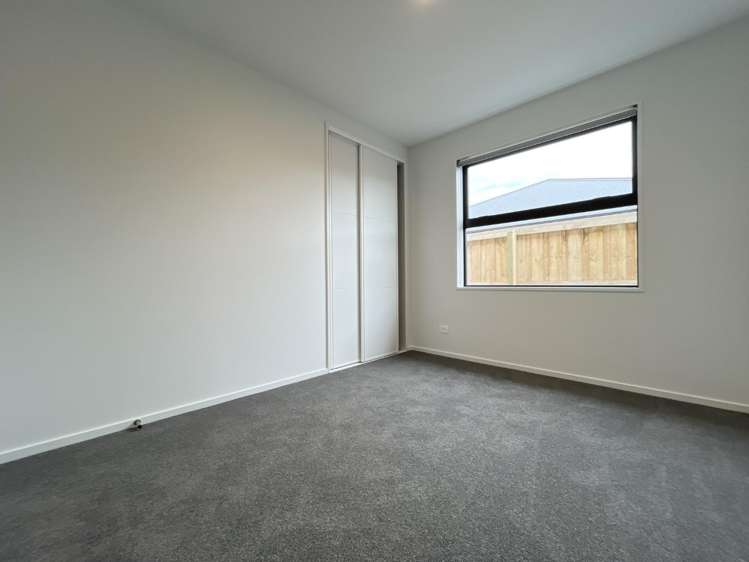 13 SIlvergrass Way 11103_9