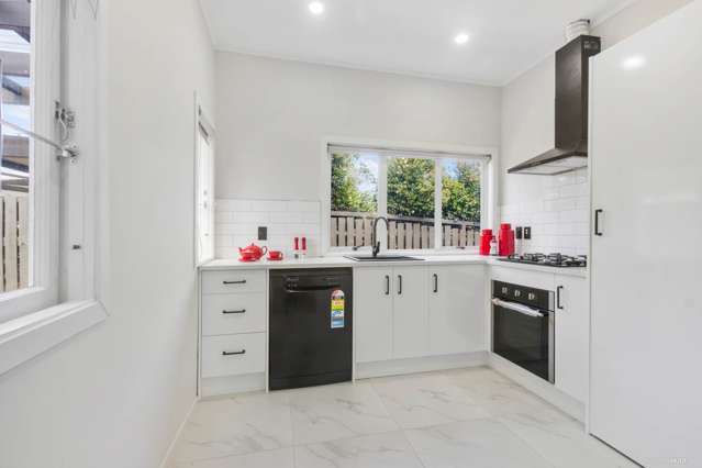 1/4022 Great North Road Glen Eden_4