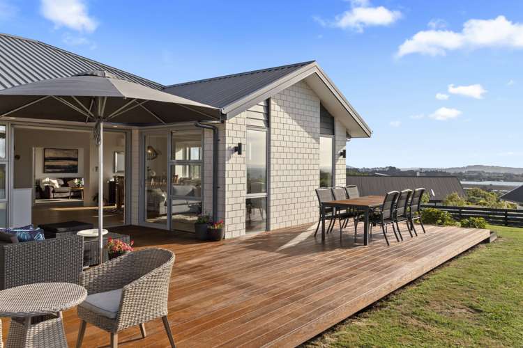 8 Bernora Crescent Bombay_24