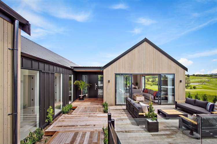 65 Grayson Road Wainui_28