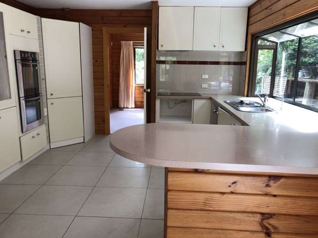 12 Stitchbird Close Murrays Bay_3