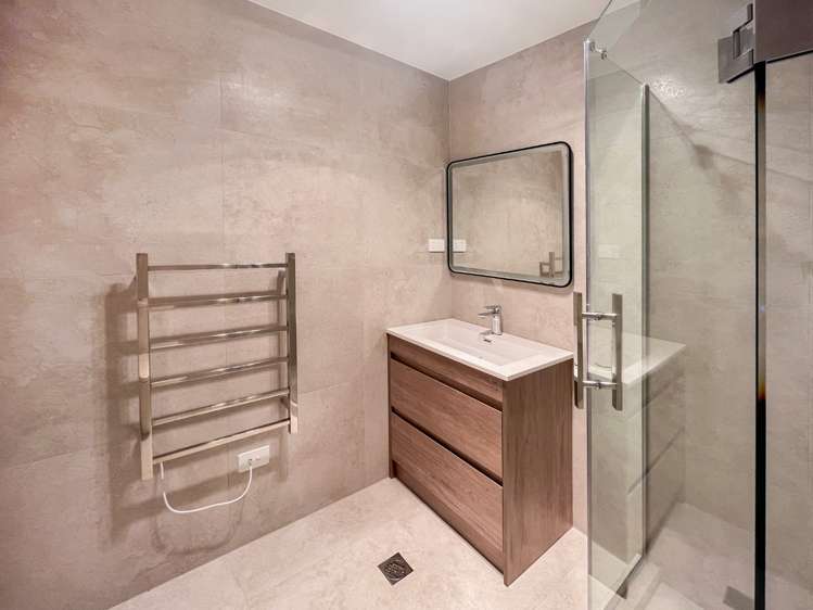 5/737 East Coast Road Browns Bay_7