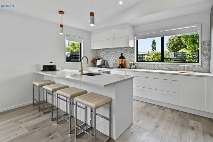 215 Victoria Street West Pukekohe_5