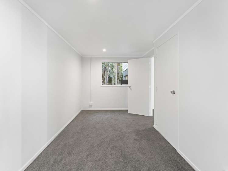 10 Lilburn Crescent Massey_48