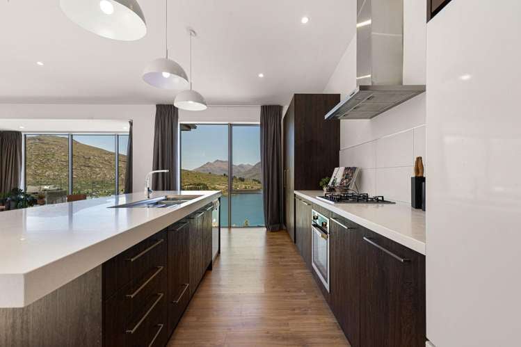 12A Florence Close Queenstown Hill_7