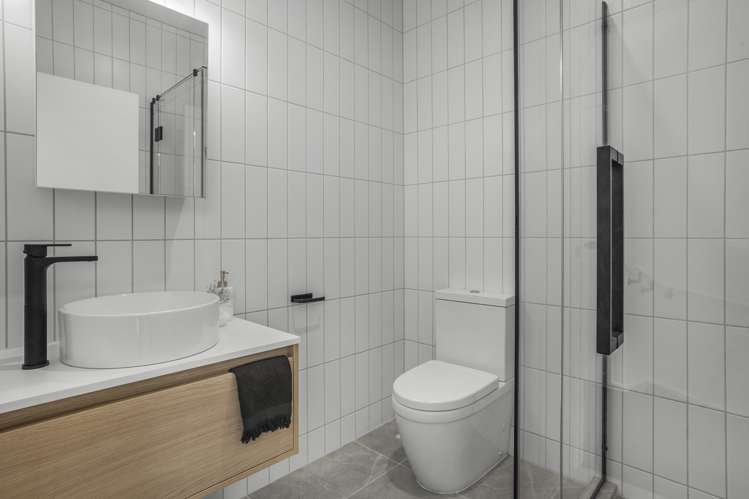 2/10 Trieste Way Paraparaumu_9