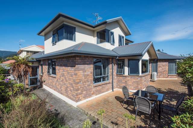 4 Monopoli Way The Wood_1