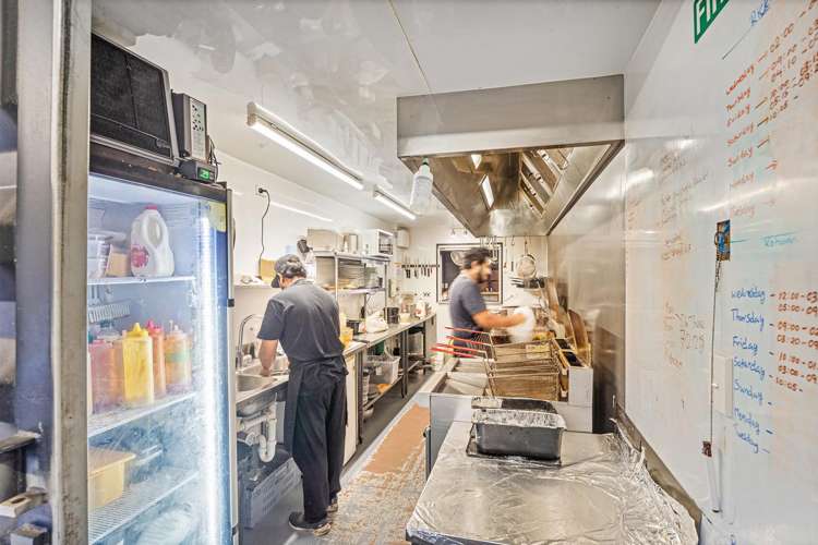 35B Captain Cook Road Cooks Beach_7