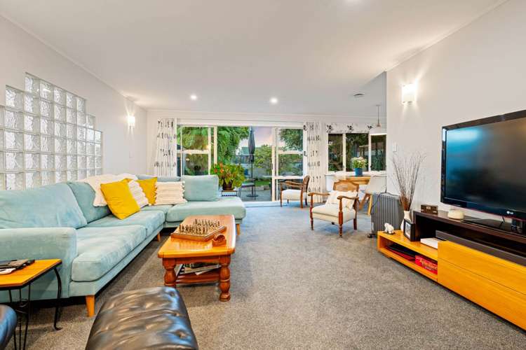 5 Taitua Drive Te Atatu South_5