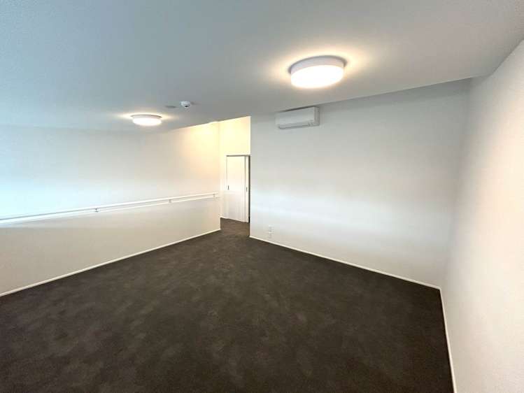 16F/30 Westward Ho Glen Eden_5