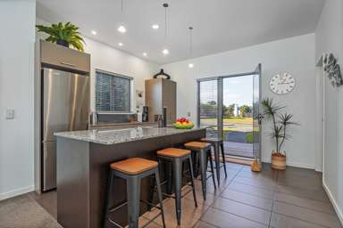 43/101 Harbour Drive_2